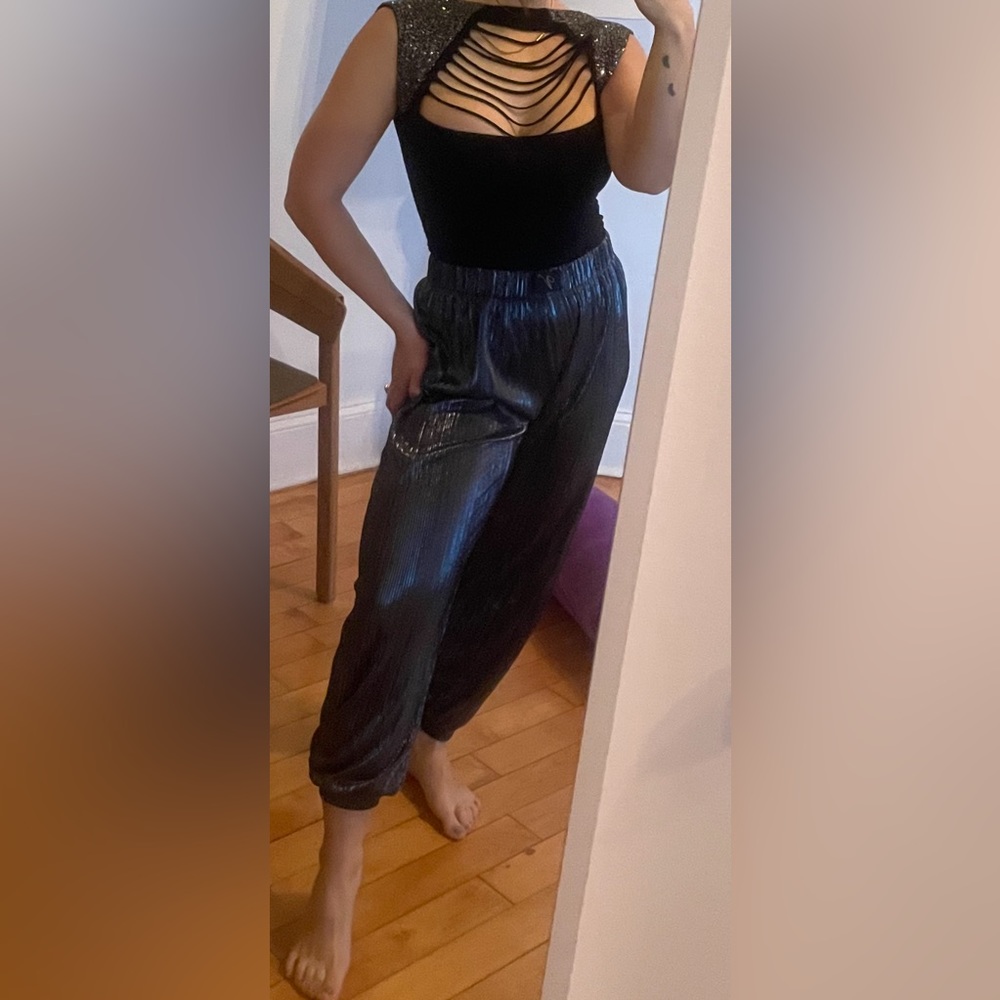 Guess Black Outerwear tank top